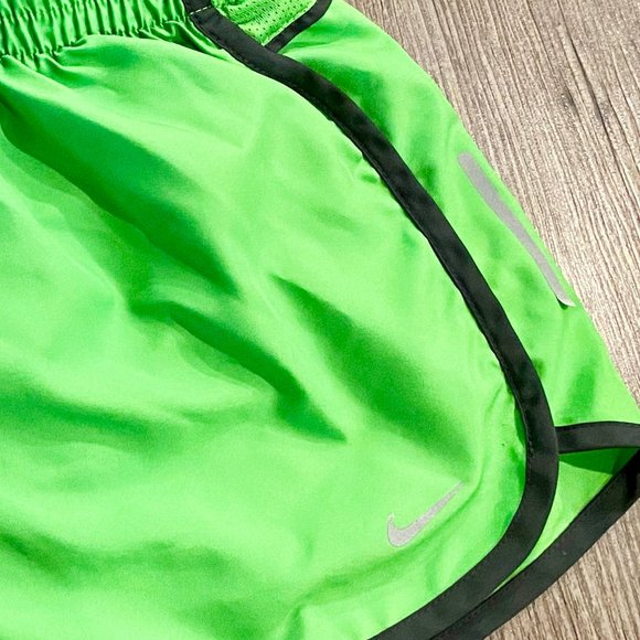 Green Nike Dri-Fit Shorts - Picture 4 of 4